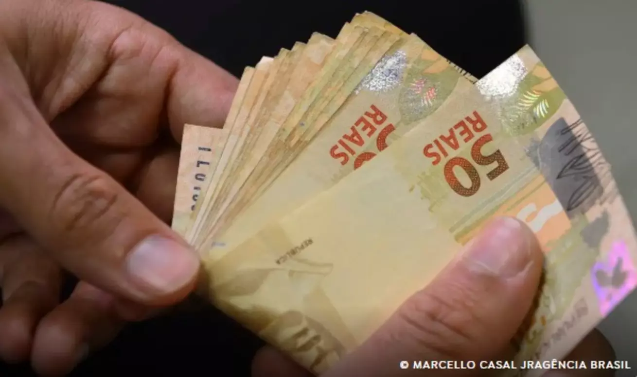 Salário dos servidores estaduais estará disponível para saque a partir de 1º de maio
