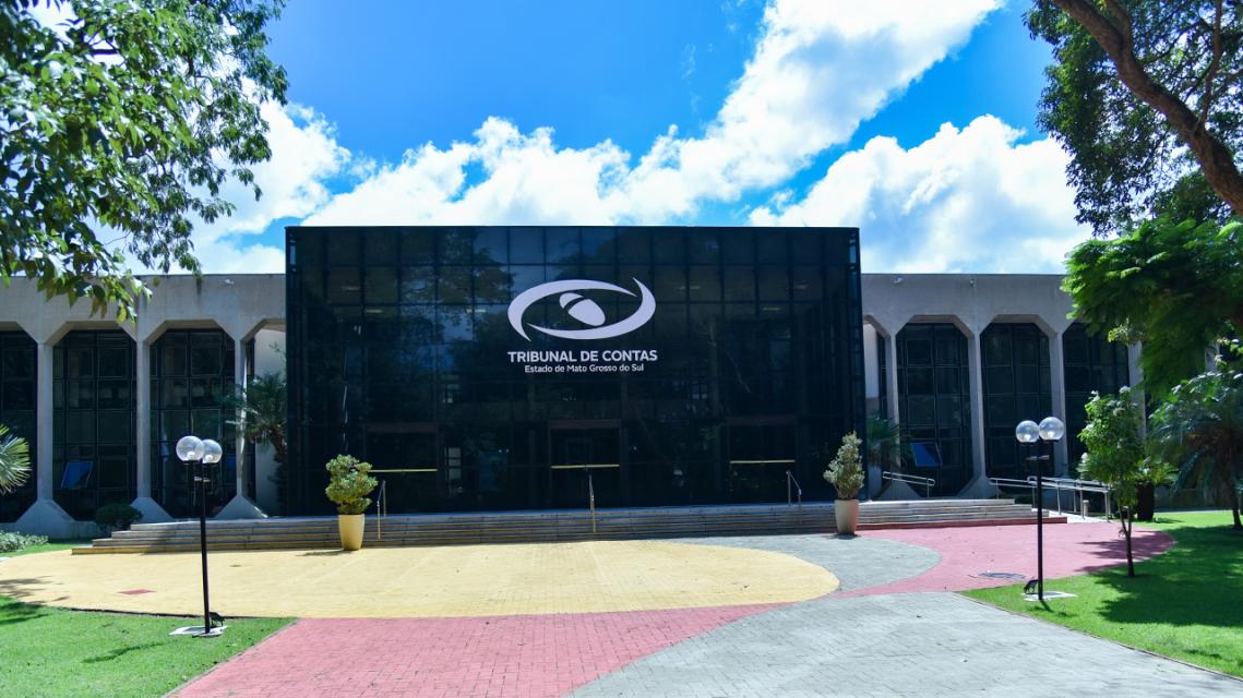 Autoblindagem no Tribunal de Contas livra Kayatt de punição