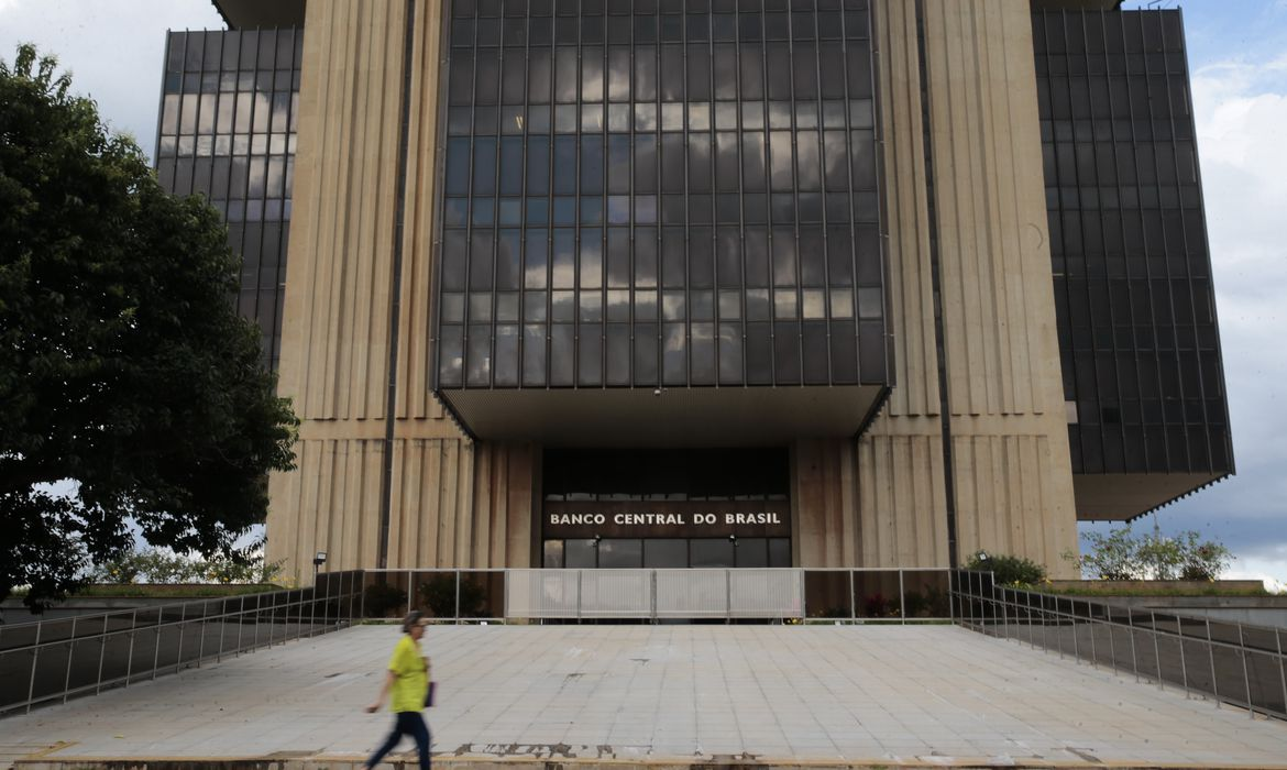 Mercado financeiro projeta PIB de 2,16% em 2025