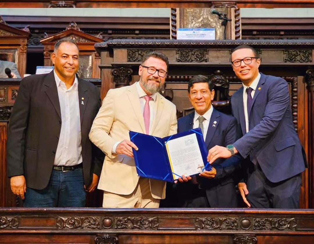Marcos Pollon ganha destaque nacional ao ser homenageado no Rio de Janeiro pela sua luta em defesa da cidadania armada