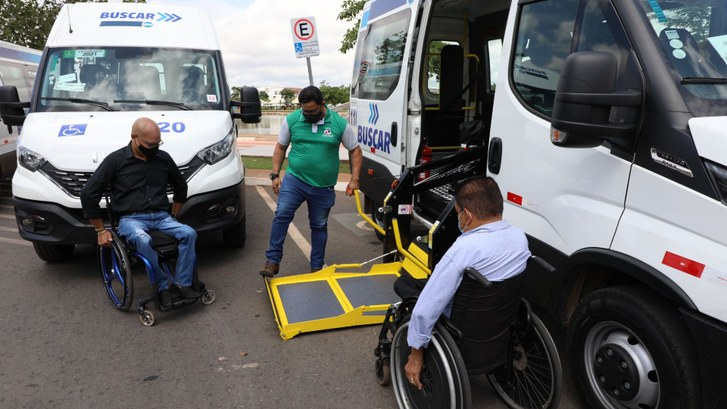 Eleitores com deficiência podem pedir transporte gratuito